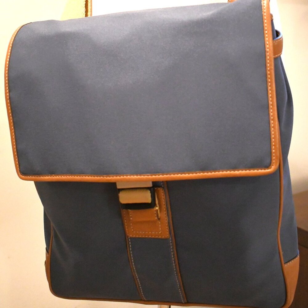 Authentic COACH Transatlantic Cross-body Bag (Like new)